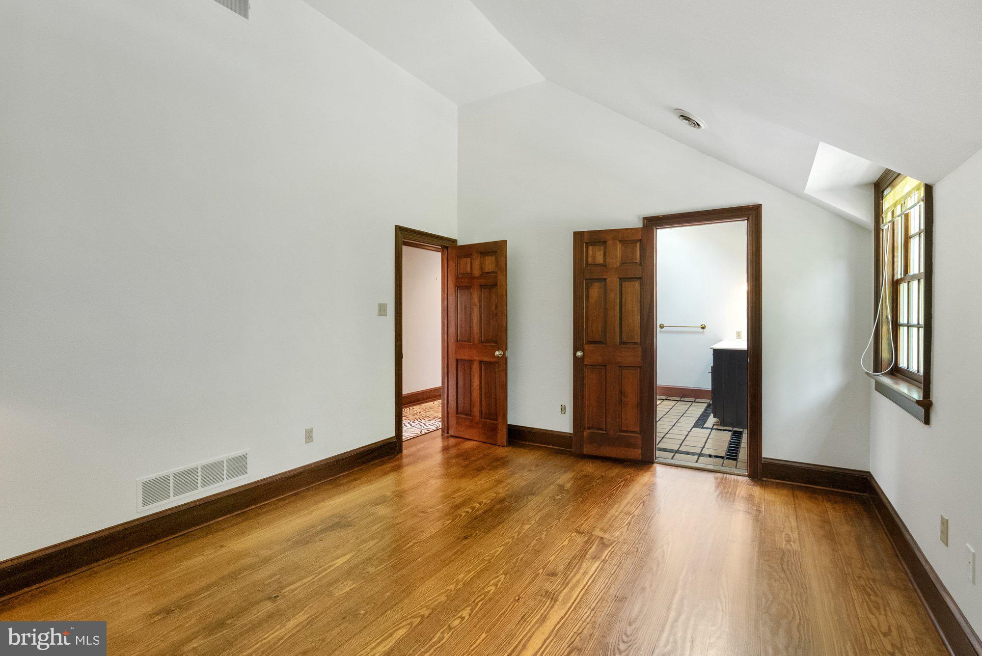 5750 Lower Mountain Road New Hope, PA 18938 - Photo 34 of 59 Bedroom #4 adjoins the hall bath