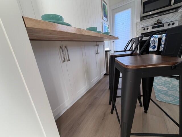 91 Treasure Boulevard Key Largo, FL 33037 - Photo 7 of 20 a view of balcony and car