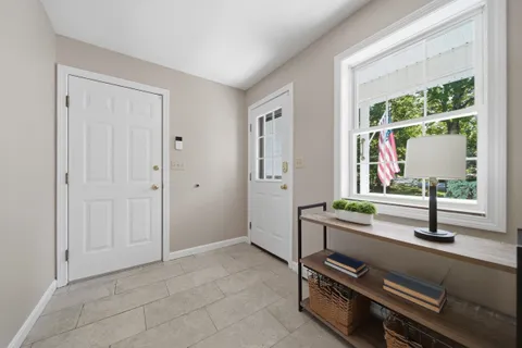 $1,050,000 | 74 Nolls Farm Road, Auburn, NH 03032
