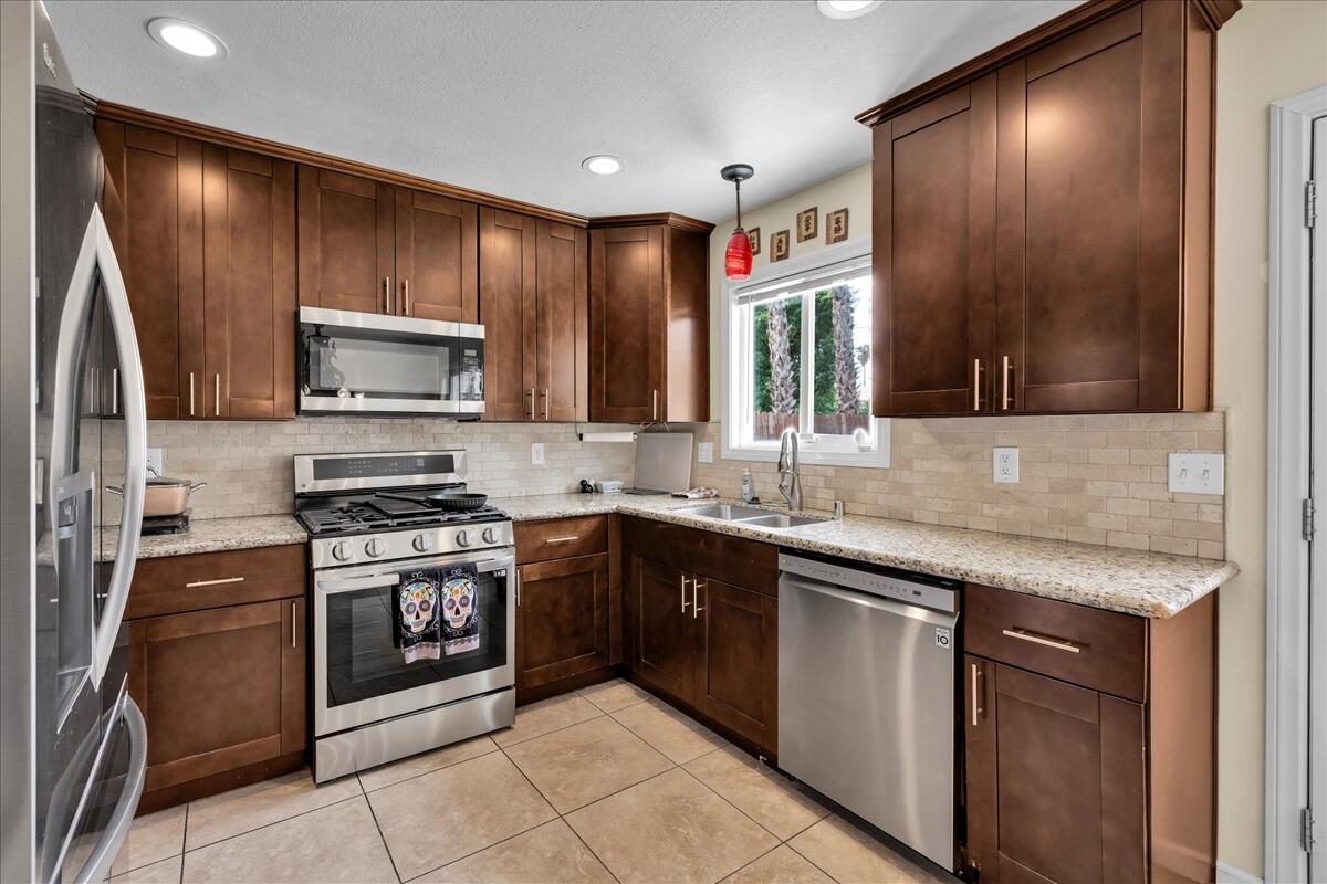 68705 Tortuga Road Cathedral City, CA 92234 - Photo 11 of 39 11-11