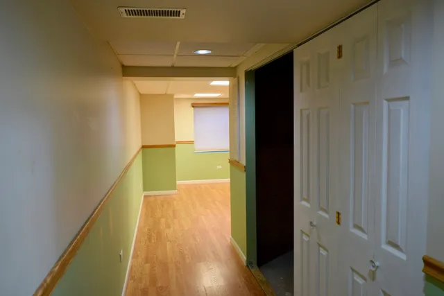 $289,900 | 1126 North Oakwood Drive, Unit 1126, Fox Lake, IL 60020