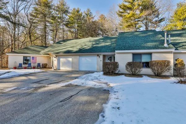 $389,900 | 6 Dogwood Court, Atkinson, NH 03811