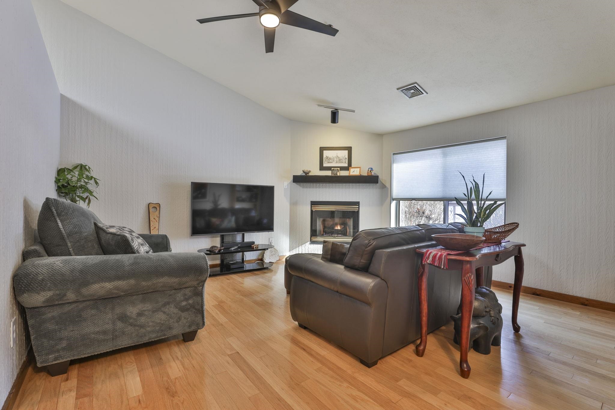 6 Dogwood Court Atkinson, NH 03811 - Photo 4 of 25