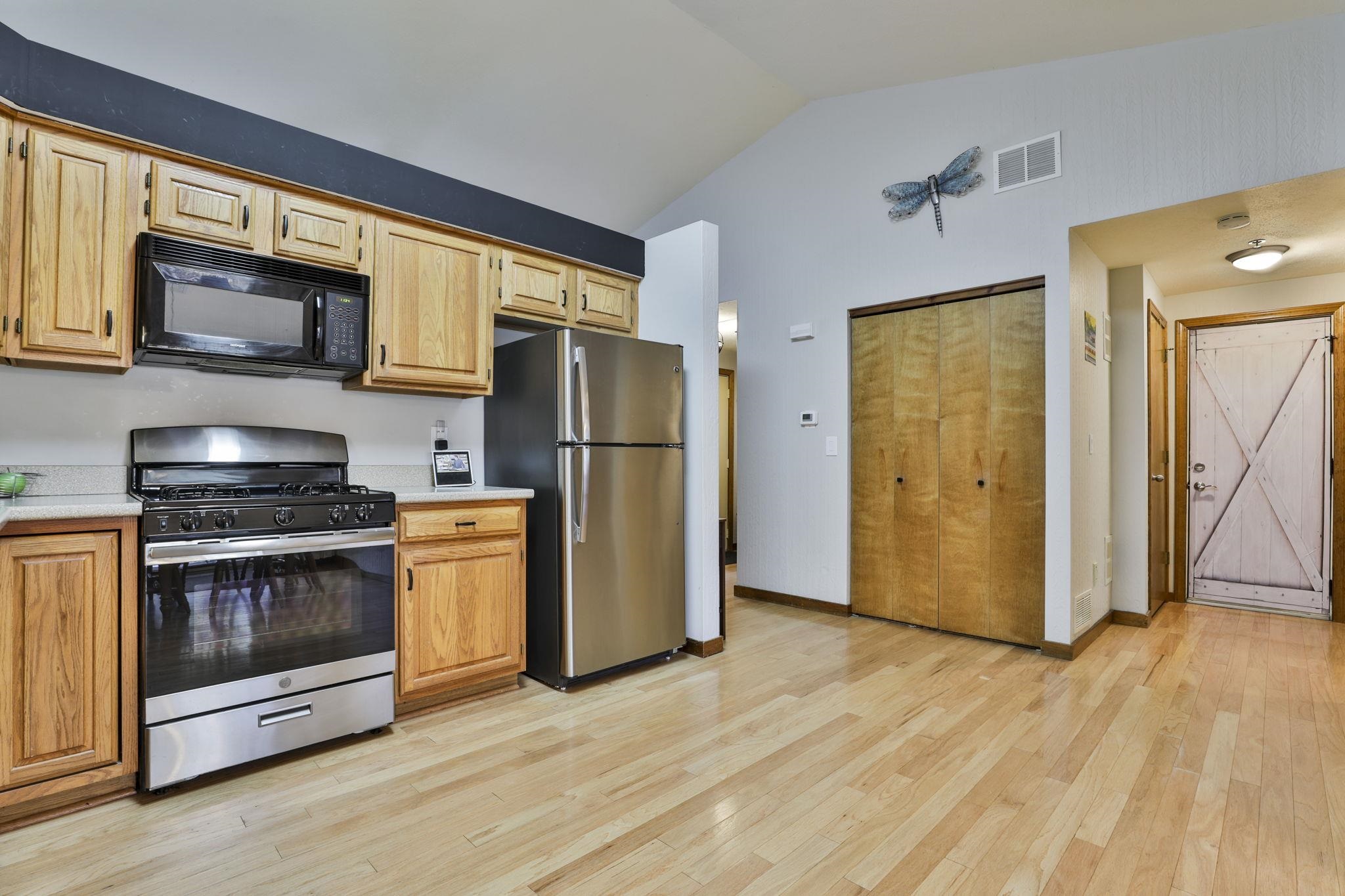 6 Dogwood Court Atkinson, NH 03811 - Photo 8 of 25