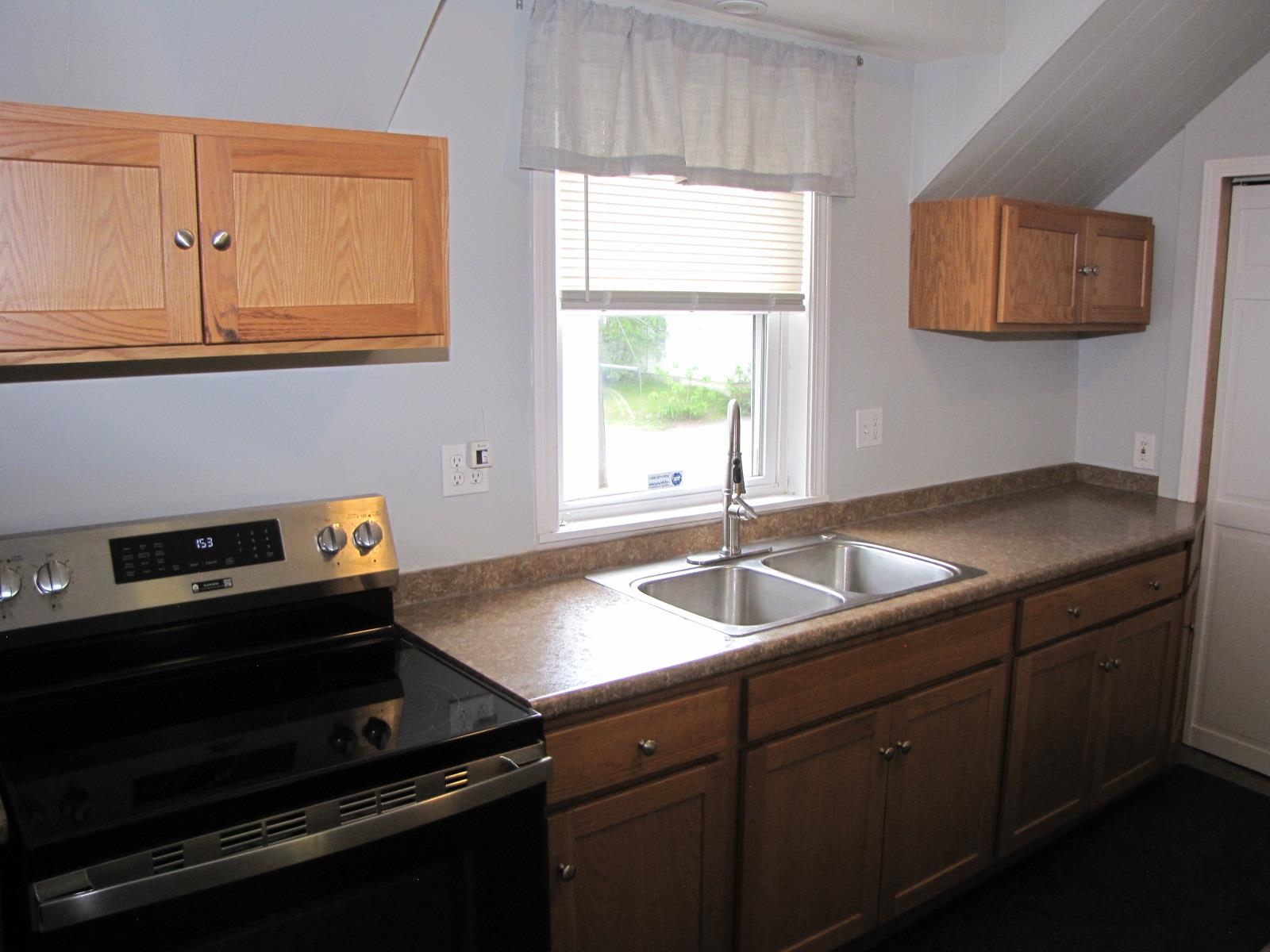 3 Mcilvin Street, Unit B Manchester, NH 03103 - Photo 10 of 31