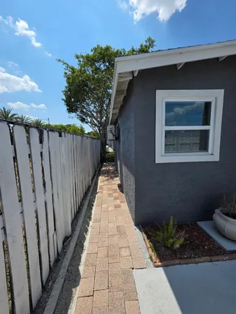 $1,600 | 312 North H Street, Unit B, Lake Worth Beach, FL 33460