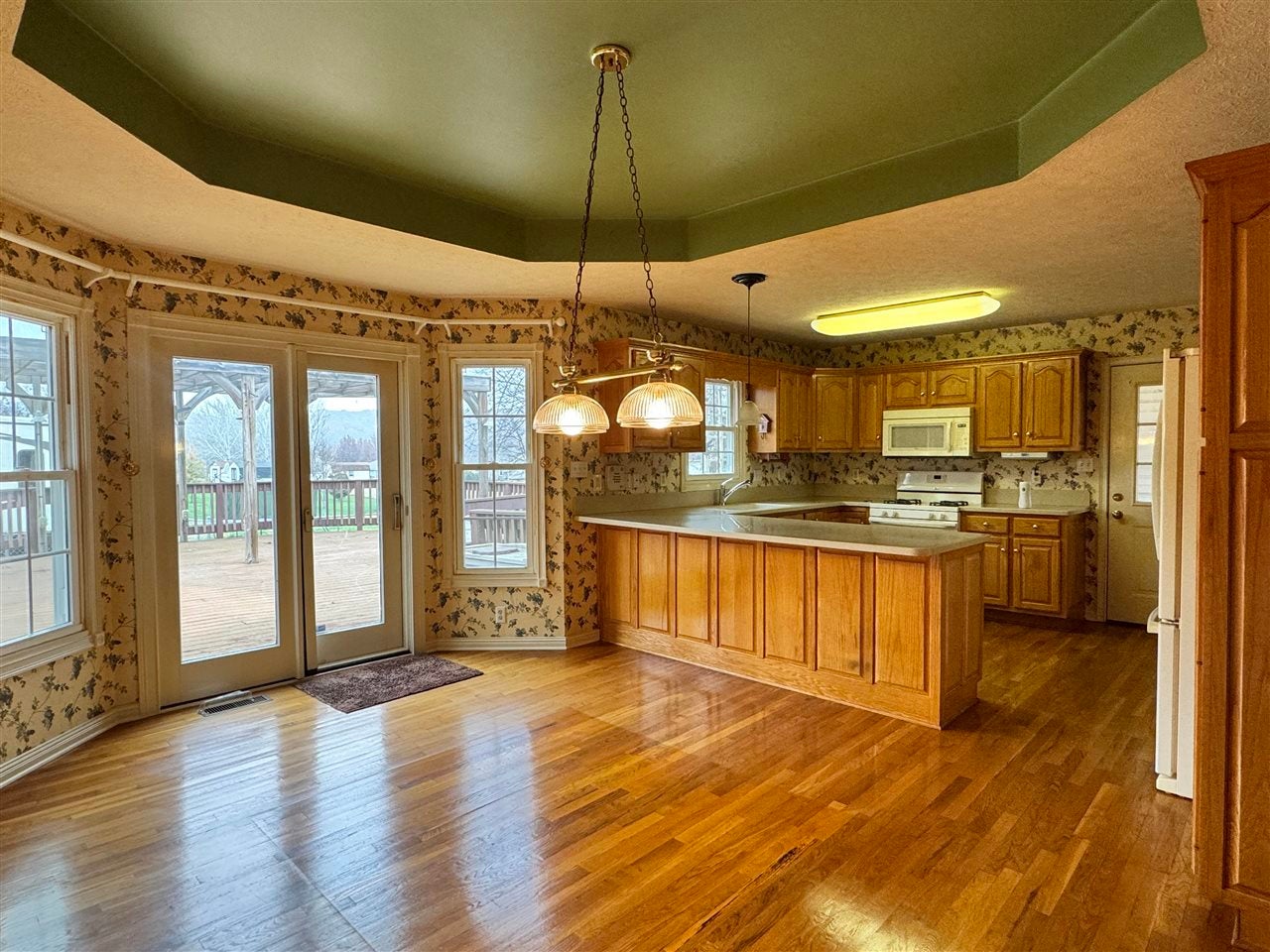135 Stone Ridge Street Bowling Green, KY 42101 - Photo 4 of 21 Gallery Image 4