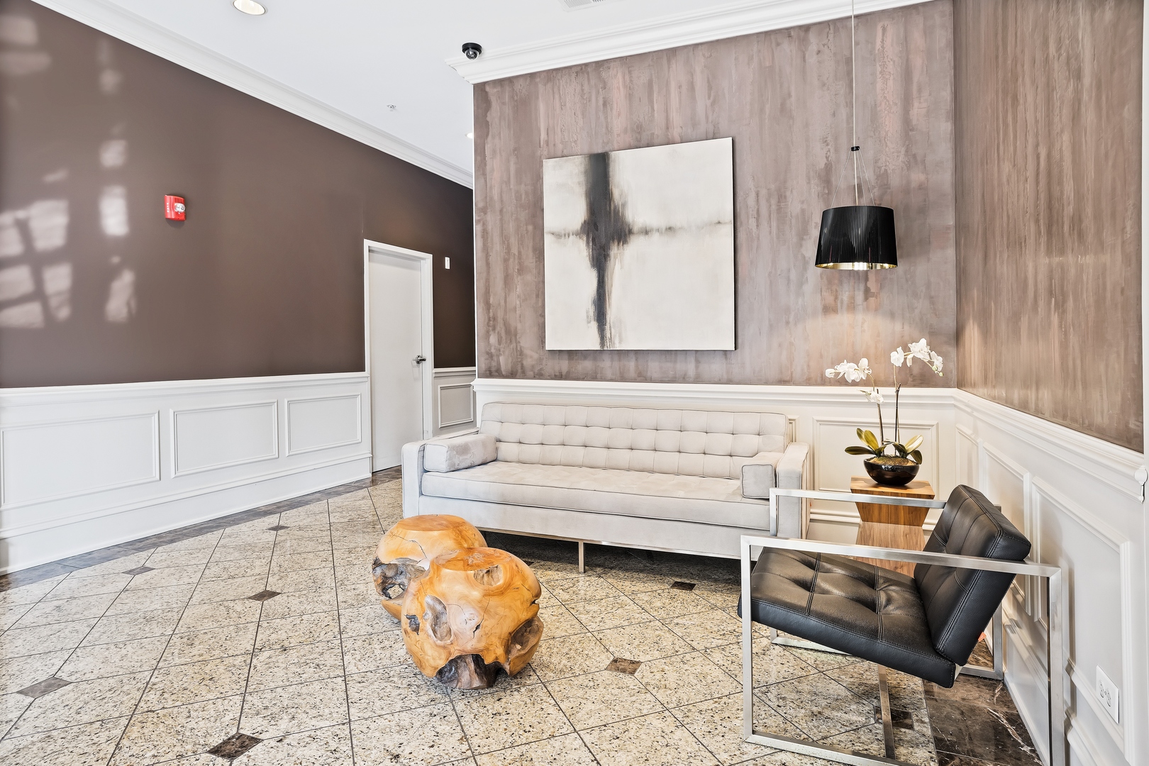 515 Main Street, Unit 708 Evanston, IL 60202 - Photo 14 of 16