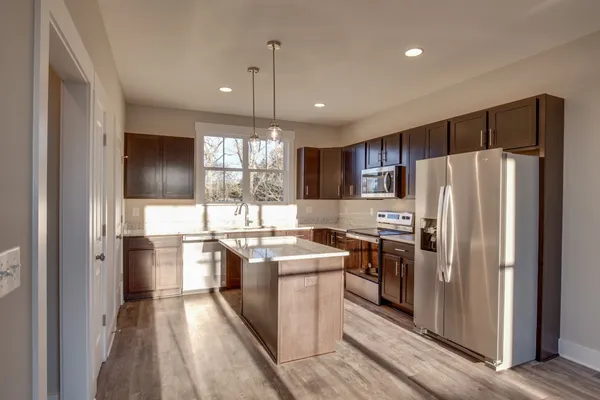 $1,695 | 502 Harper Landing, Chapel Hill, TN 37034