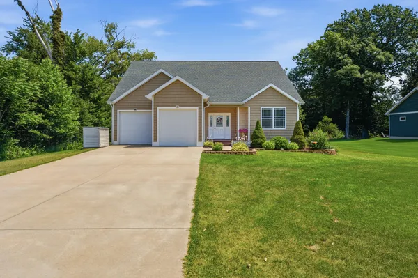 $400,000 | 1155 Sonoma Court, Baroda, MI 49101