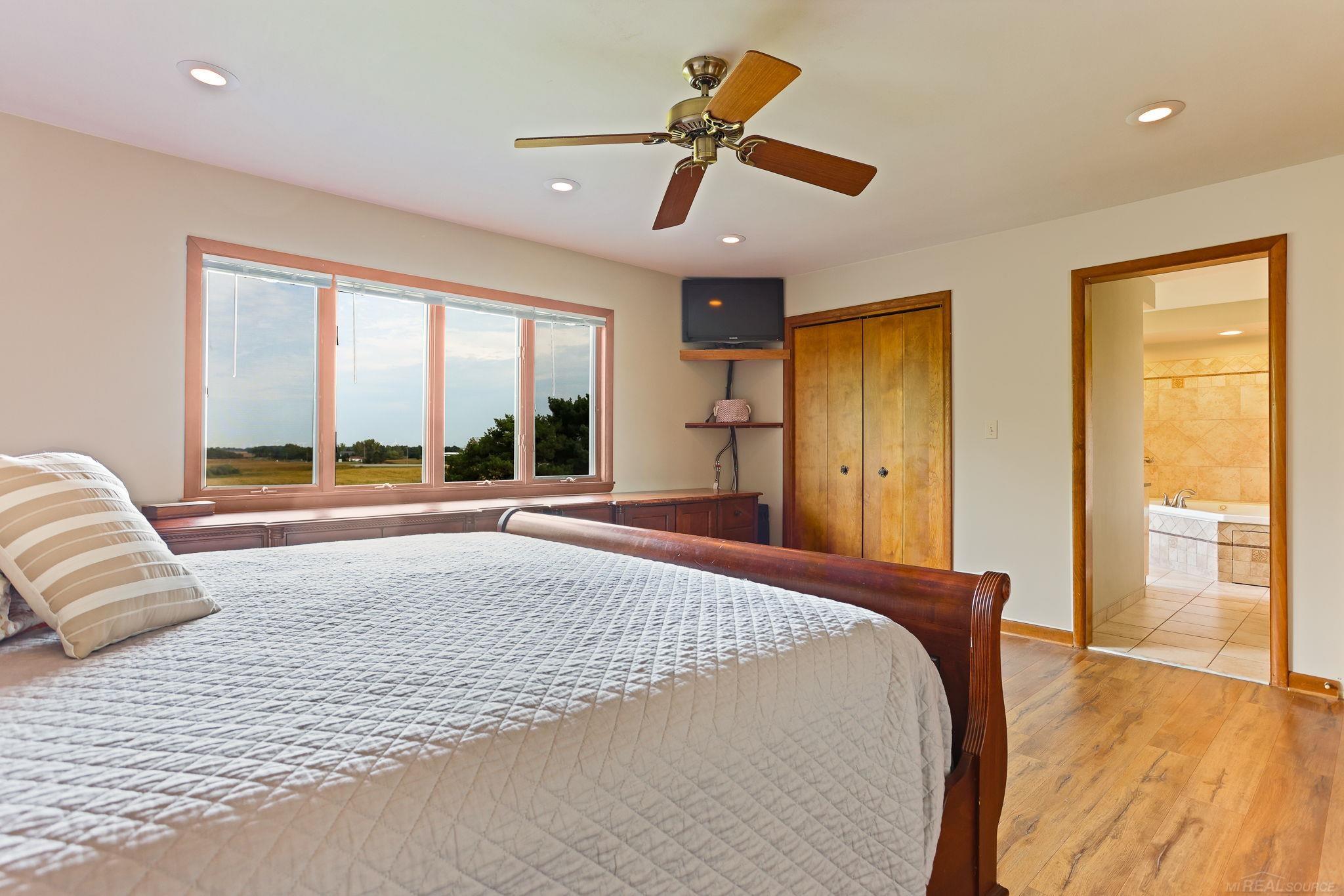 160 West Deckerville Road Caro, MI 48723 - Photo 38 of 62