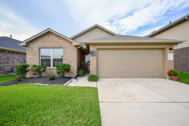 $254,900 | 15418 Lost Lariat Court, Channelview, TX 77530