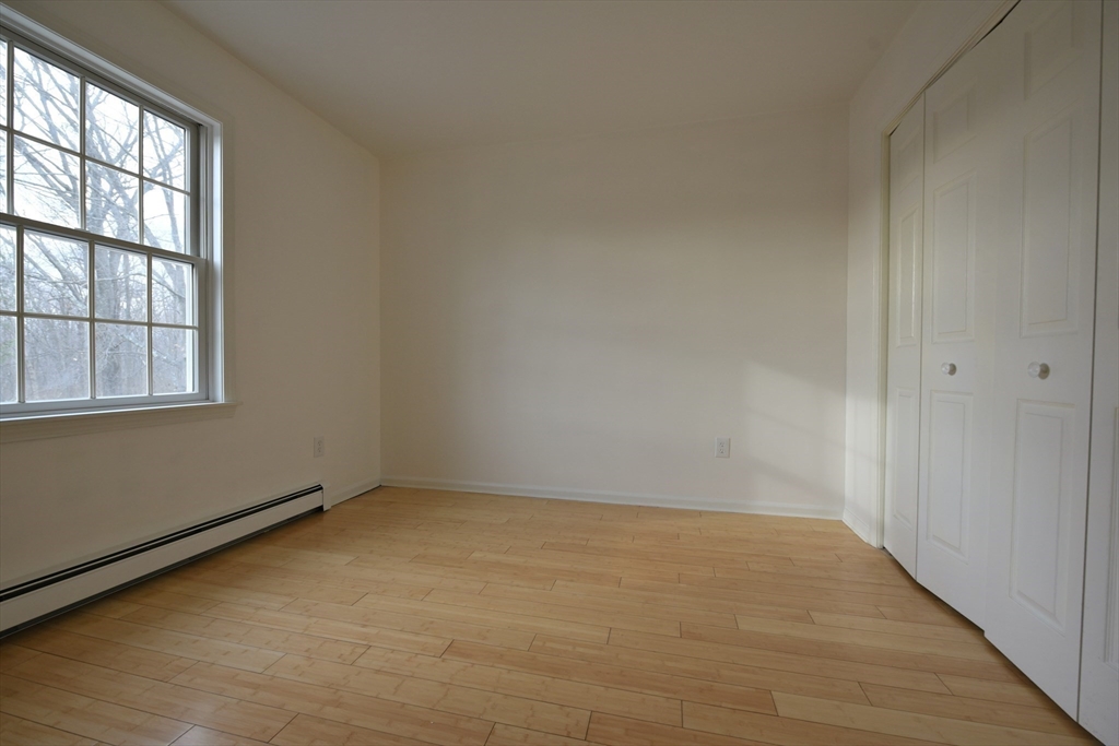 19 Stillman Circle Natick, MA 01760 - Photo 5 of 16