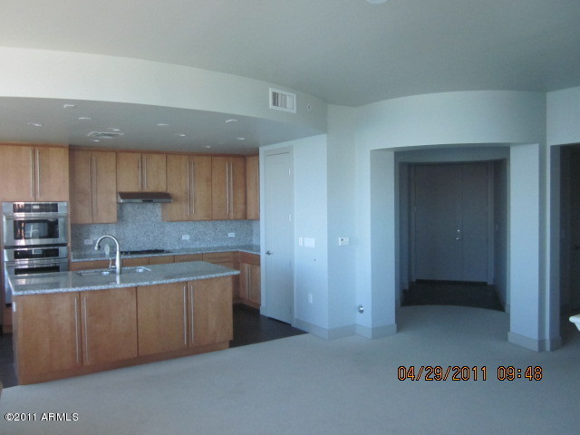 120 East Rio Salado Parkway, Unit 604 Tempe, AZ 85281 - Photo 2 of 14 Entry Way