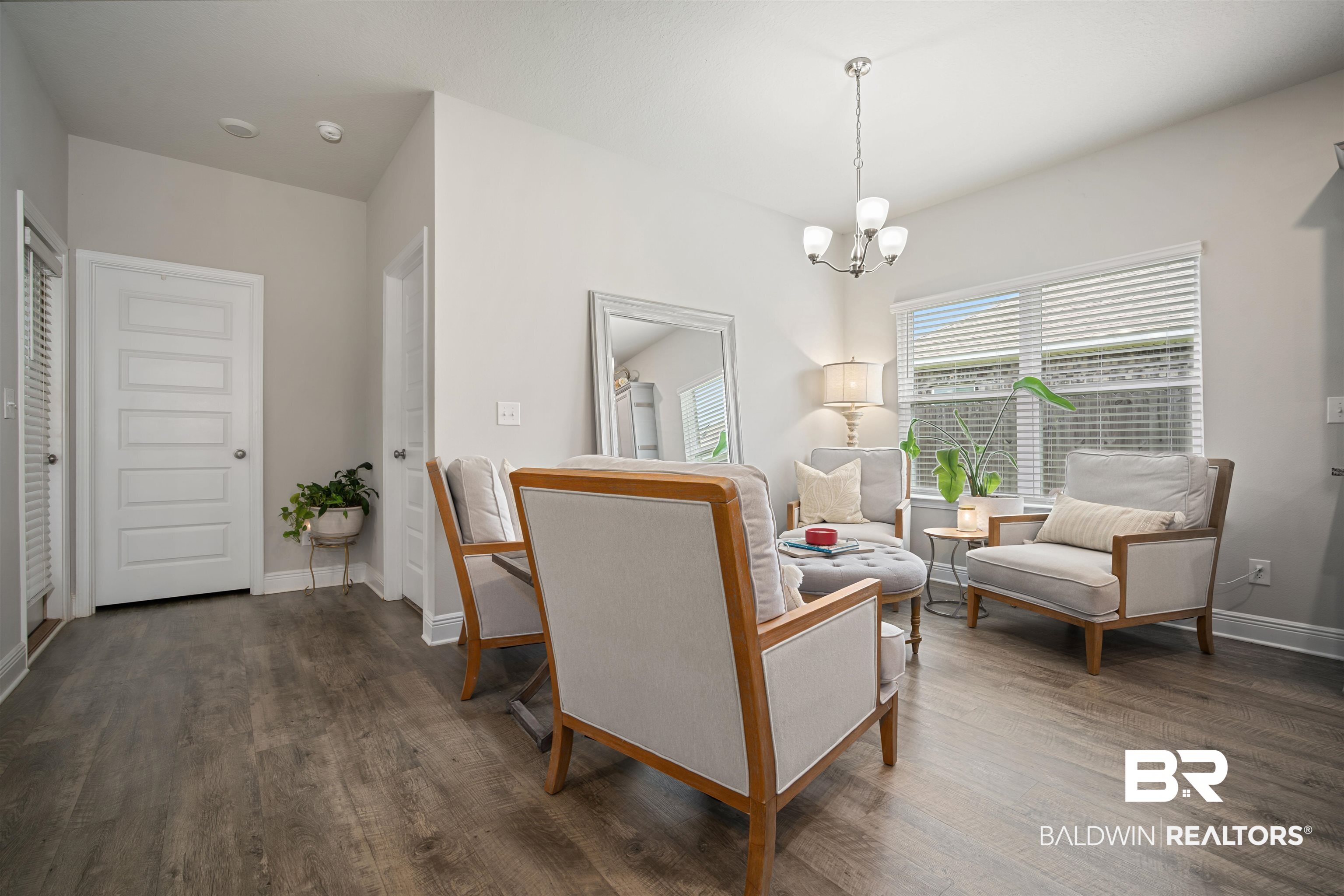 10474 Loamy Avenue Mobile, AL 36695 - Photo 11 of 31 breakfast area