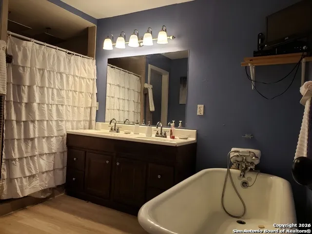 $2,350 | 1421 Austin Street, San Antonio, TX 78215