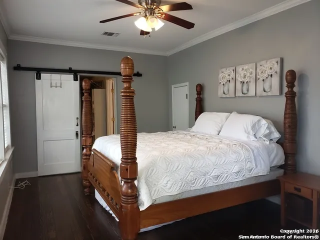 $2,350 | 1421 Austin Street, San Antonio, TX 78215