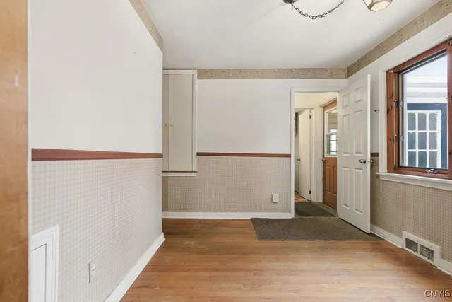 $196,500 | 204 Eureka Drive, Manlius, NY 13104