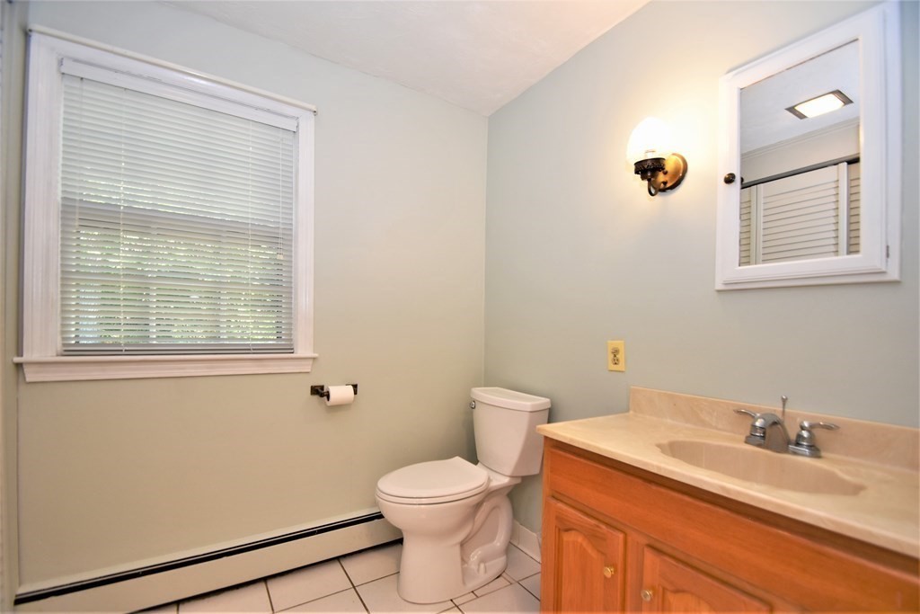 64 Devon Road Norwood, MA 02062 - Photo 13 of 27 Gallery Image 13