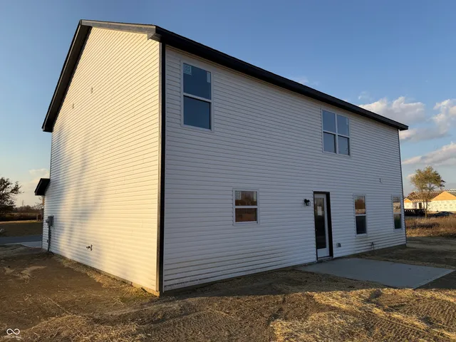 $282,900 | 1122 Lake Drive, Kennard, IN 47351