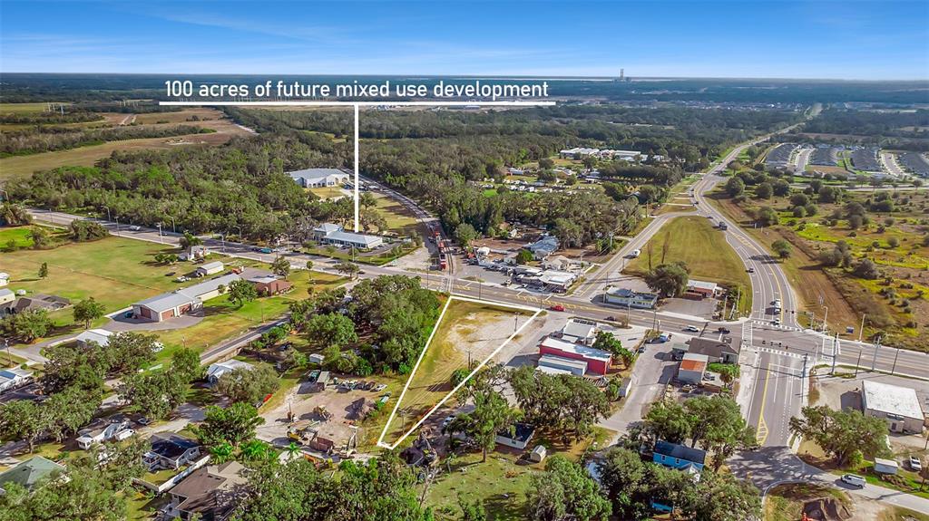 12346 Highway 301 Parrish, FL 34219 - Photo 5 of 8 a view of a city