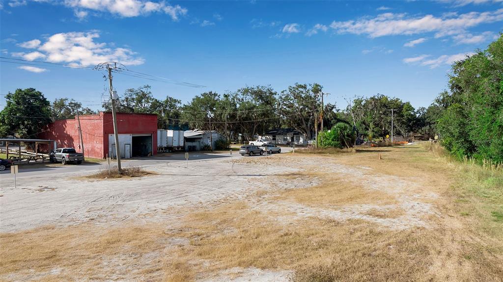 12346 Highway 301 Parrish, FL 34219 - Photo 7 of 8 a view of a street with houses