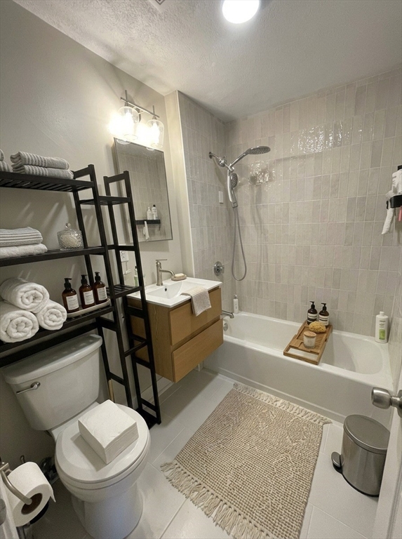 26 Boston Street, Unit 4 Boston, MA 02127 - Photo 4 of 8