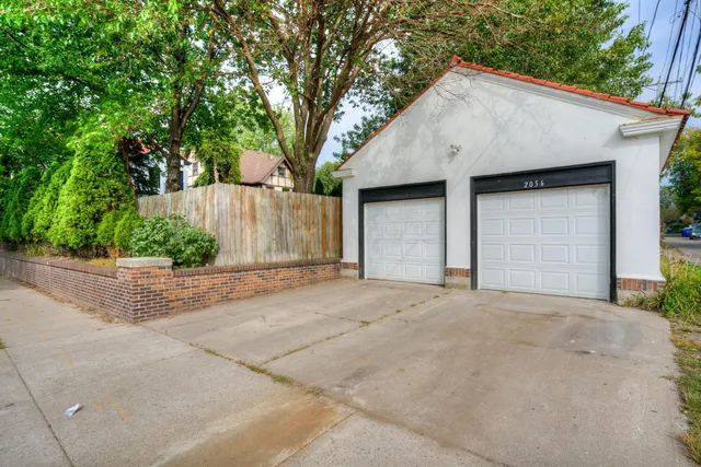 $5,995 | 2056 Summit Avenue, St. Paul, MN 55105