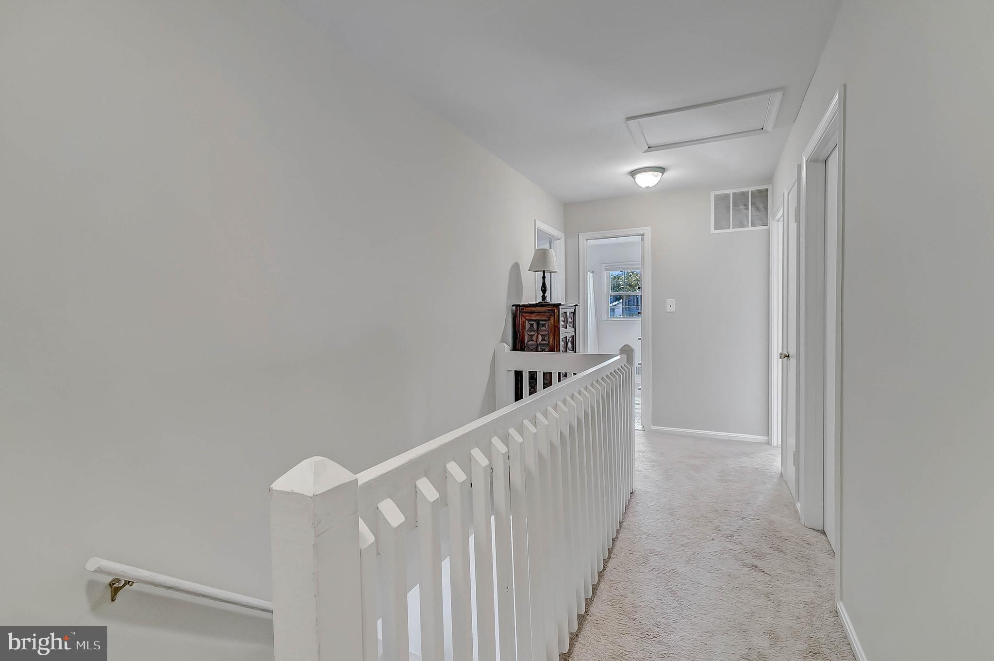 4513 Lees Corner Road Chantilly, VA 20151 - Photo 15 of 28 Upper level landing