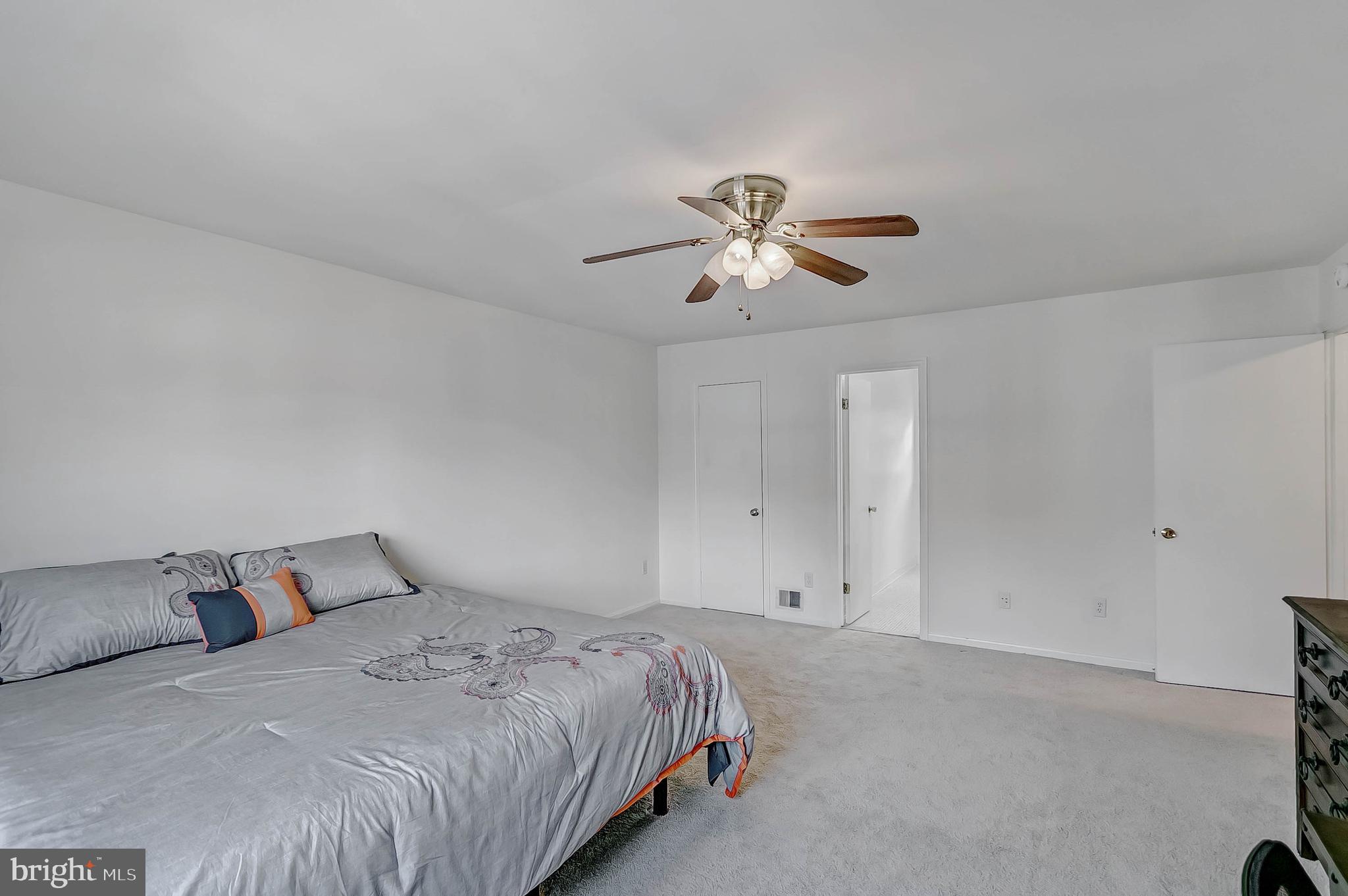 4513 Lees Corner Road Chantilly, VA 20151 - Photo 16 of 28 Primary bedroom