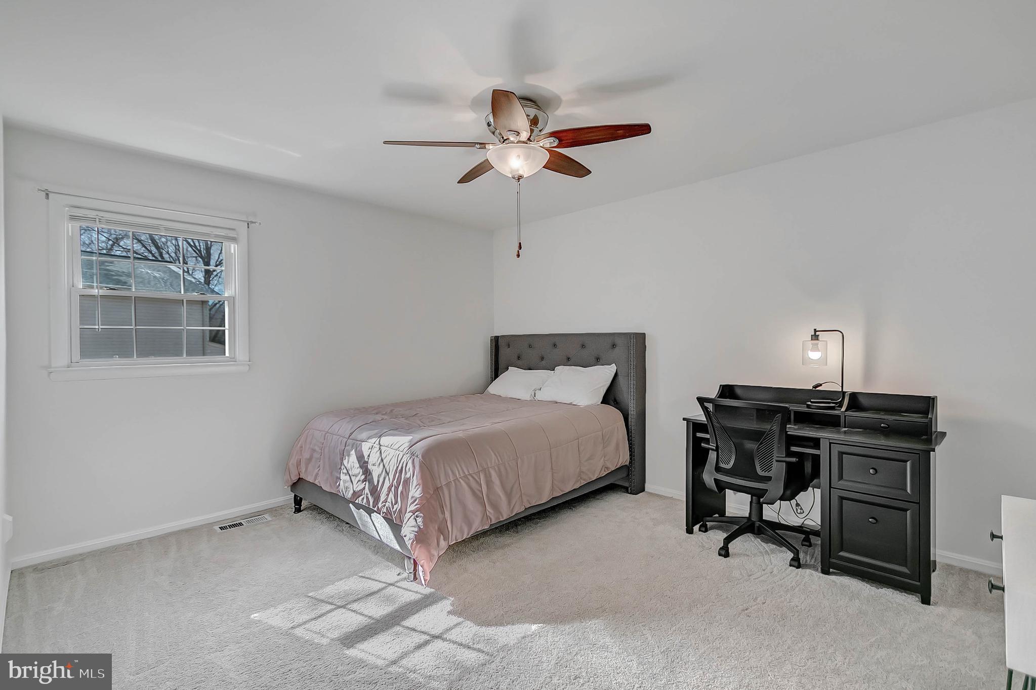 4513 Lees Corner Road Chantilly, VA 20151 - Photo 20 of 28 2nd bedroom