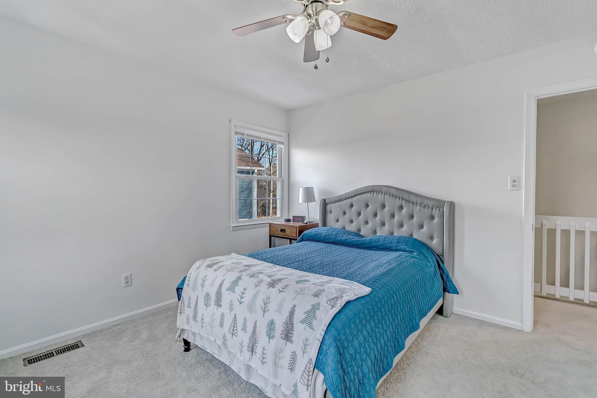 4513 Lees Corner Road Chantilly, VA 20151 - Photo 23 of 28 3rd bedroom