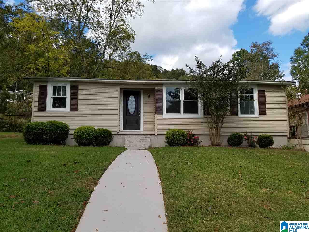 302 6th Avenue East Oneonta, AL 35121 - Photo 2 of 14