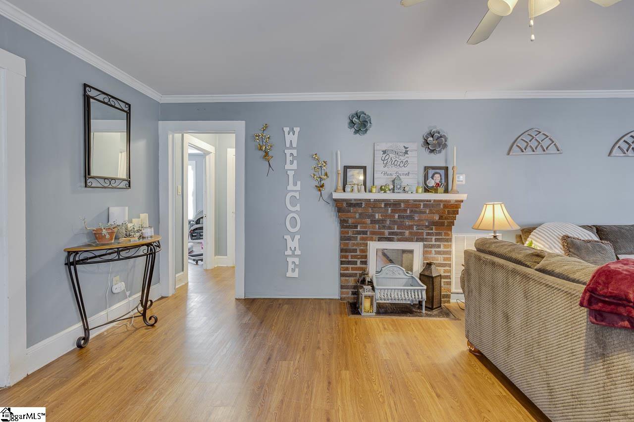 524 Fleming Street Laurens, SC 29360 - Photo 5 of 20