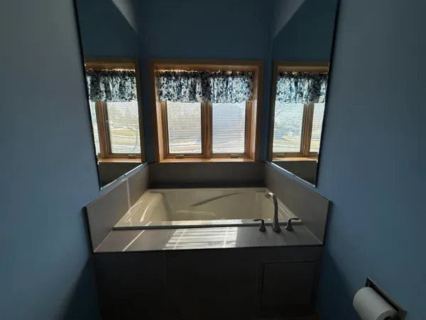 $349,900 | 621 Nancyk Crossing, Roanoke, IN 46783