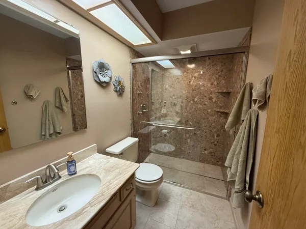 $349,900 | 621 Nancyk Crossing, Roanoke, IN 46783