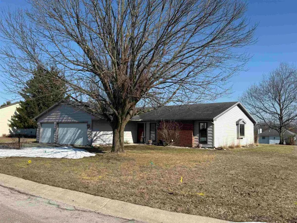 $349,900 | 621 Nancyk Crossing, Roanoke, IN 46783