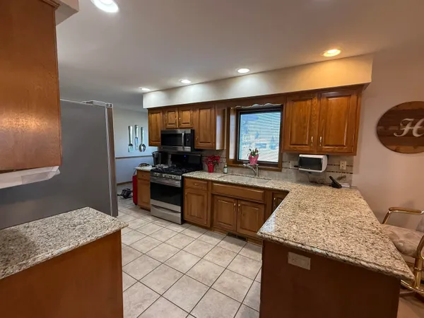 $349,900 | 621 Nancyk Crossing, Roanoke, IN 46783