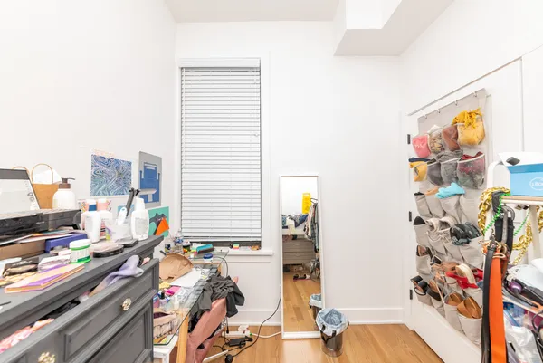 $2,885 | 3517 North Reta Avenue, Unit 2R, Chicago, IL 60657
