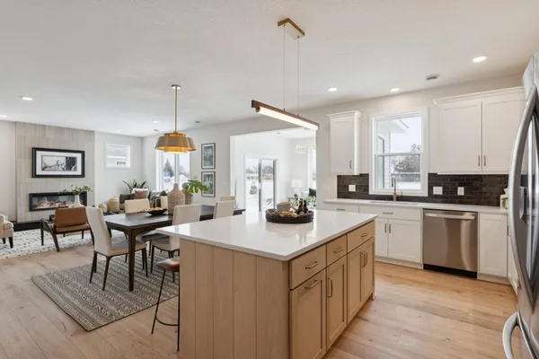 $525,560 | 10937 37th Street North, Lake Elmo, MN 55042