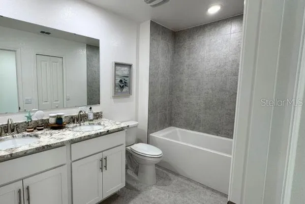 $299,900 | 10721 Fountain Palm Circle, Bokeelia, FL 33922