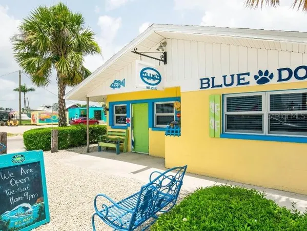 $299,900 | 10721 Fountain Palm Circle, Bokeelia, FL 33922