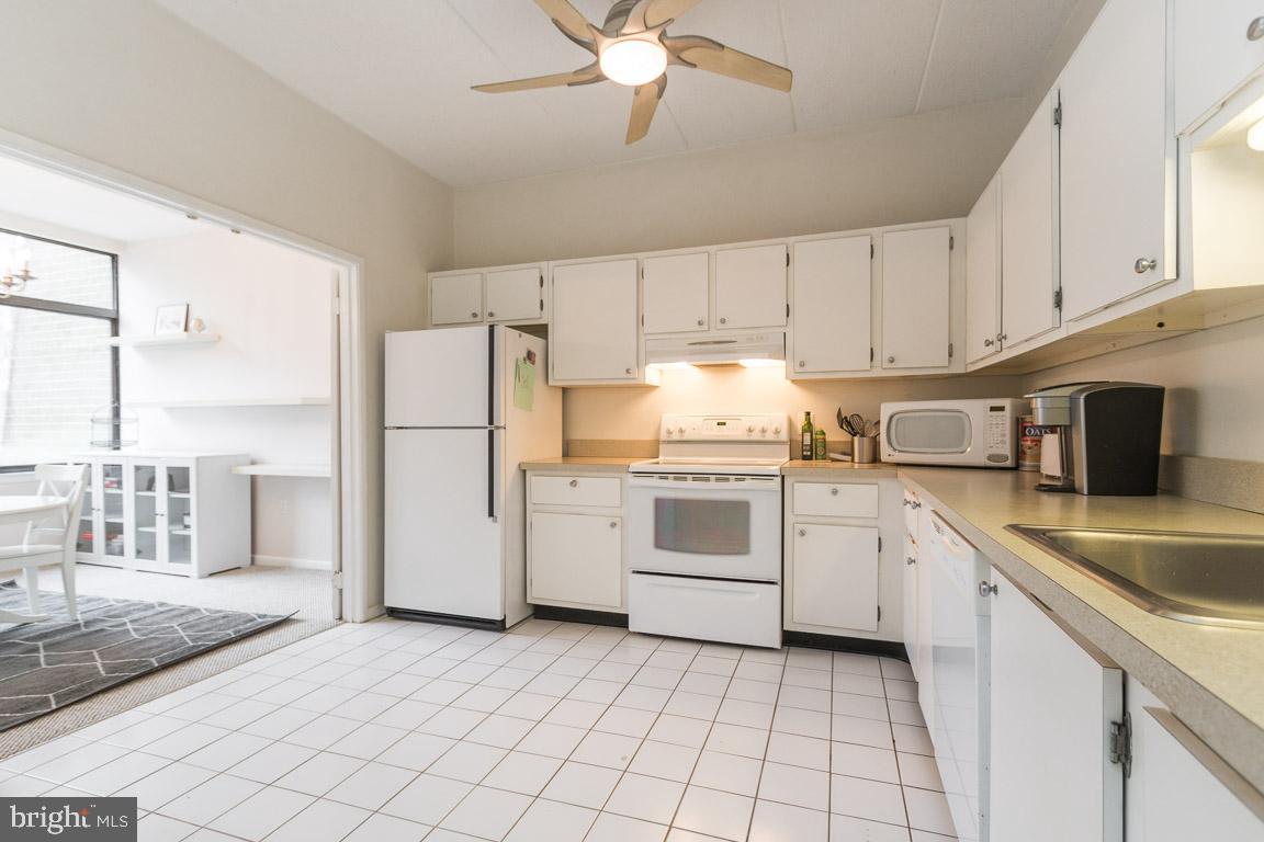 2110 Green Watch Way, Unit 201 Reston, VA 20191 - Photo 16 of 35 Gallery Image 16