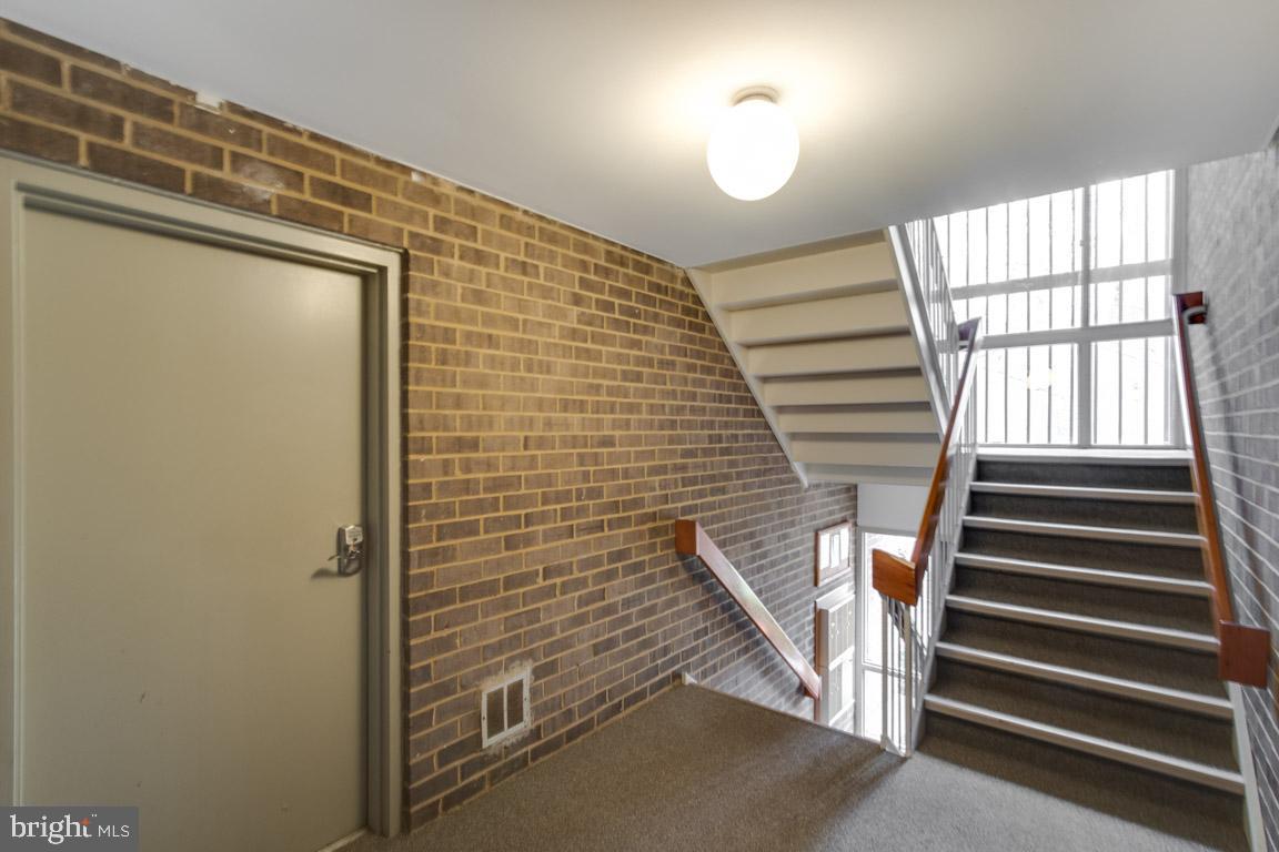 2110 Green Watch Way, Unit 201 Reston, VA 20191 - Photo 25 of 35 Gallery Image 25