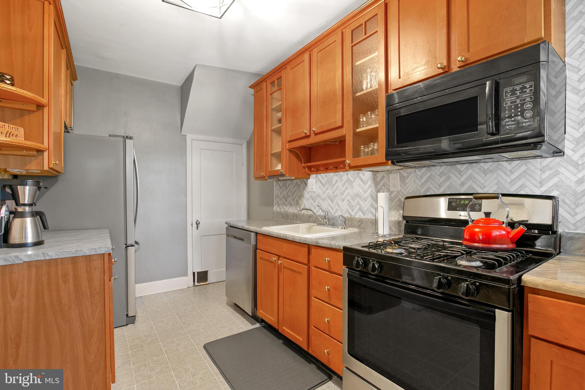 1202 Southview Road Baltimore, MD 21218 - Photo 12 of 40 Gallery Image 12