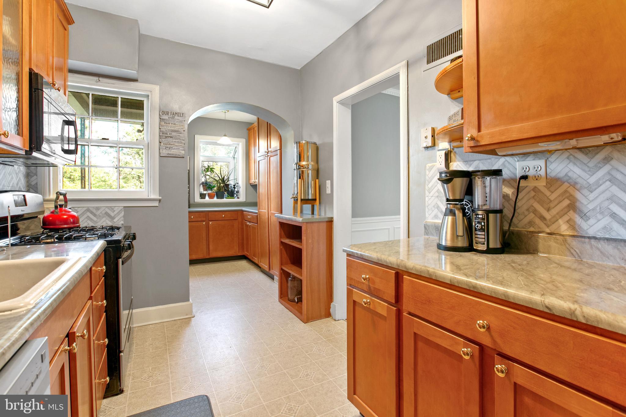 1202 Southview Road Baltimore, MD 21218 - Photo 14 of 40 Gallery Image 14