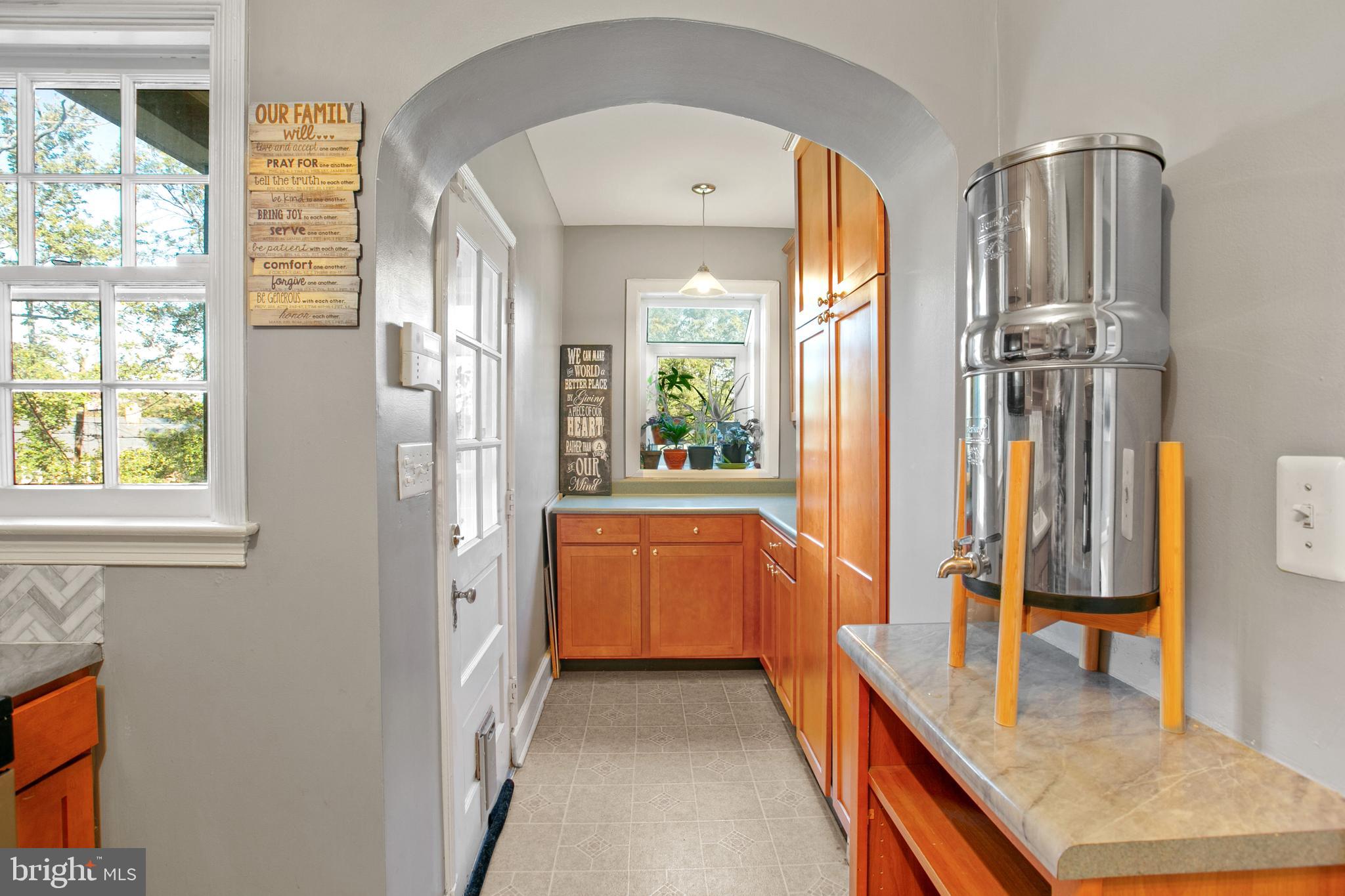 1202 Southview Road Baltimore, MD 21218 - Photo 15 of 40 Gallery Image 15