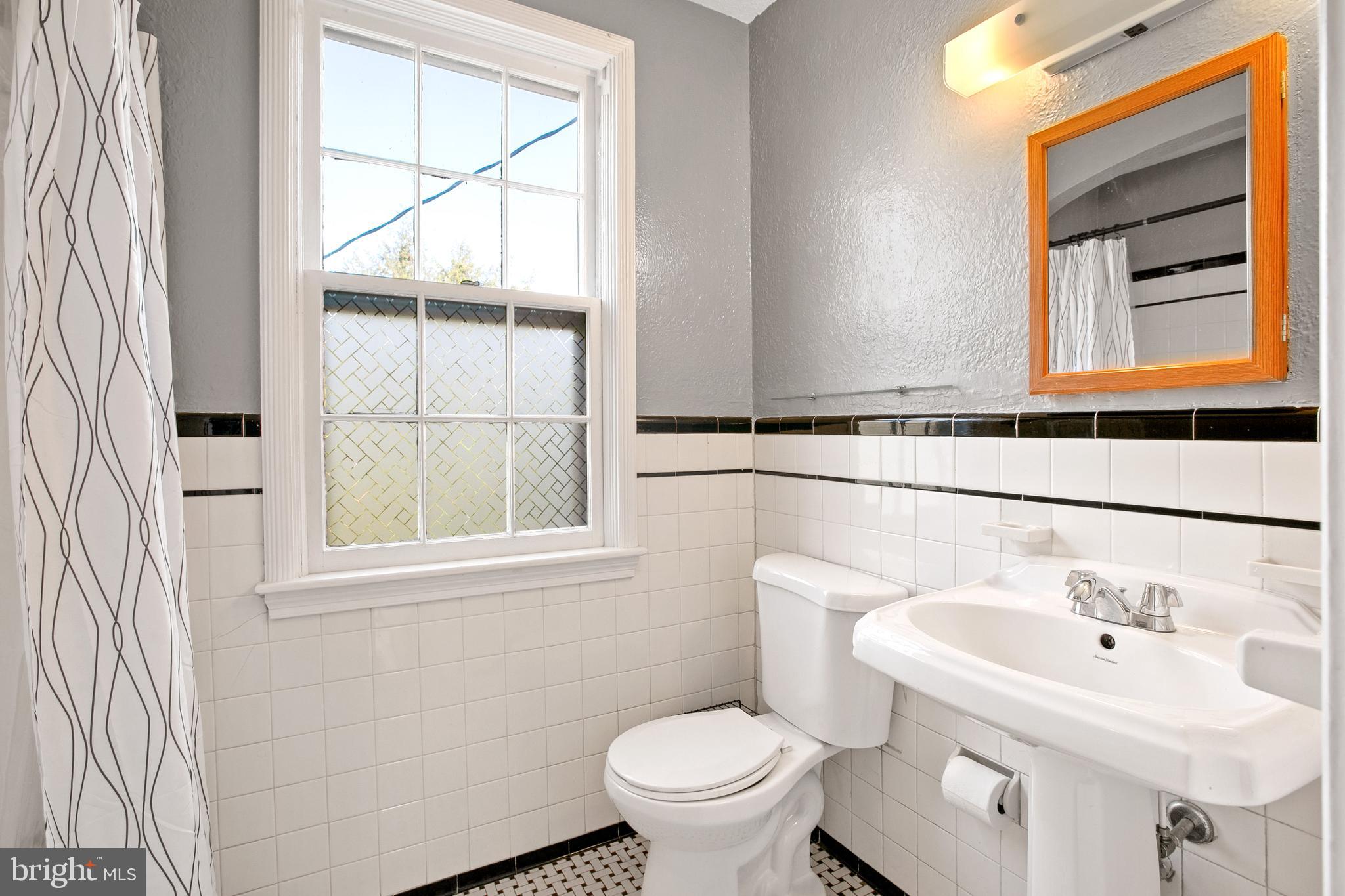 1202 Southview Road Baltimore, MD 21218 - Photo 28 of 40 Gallery Image 28