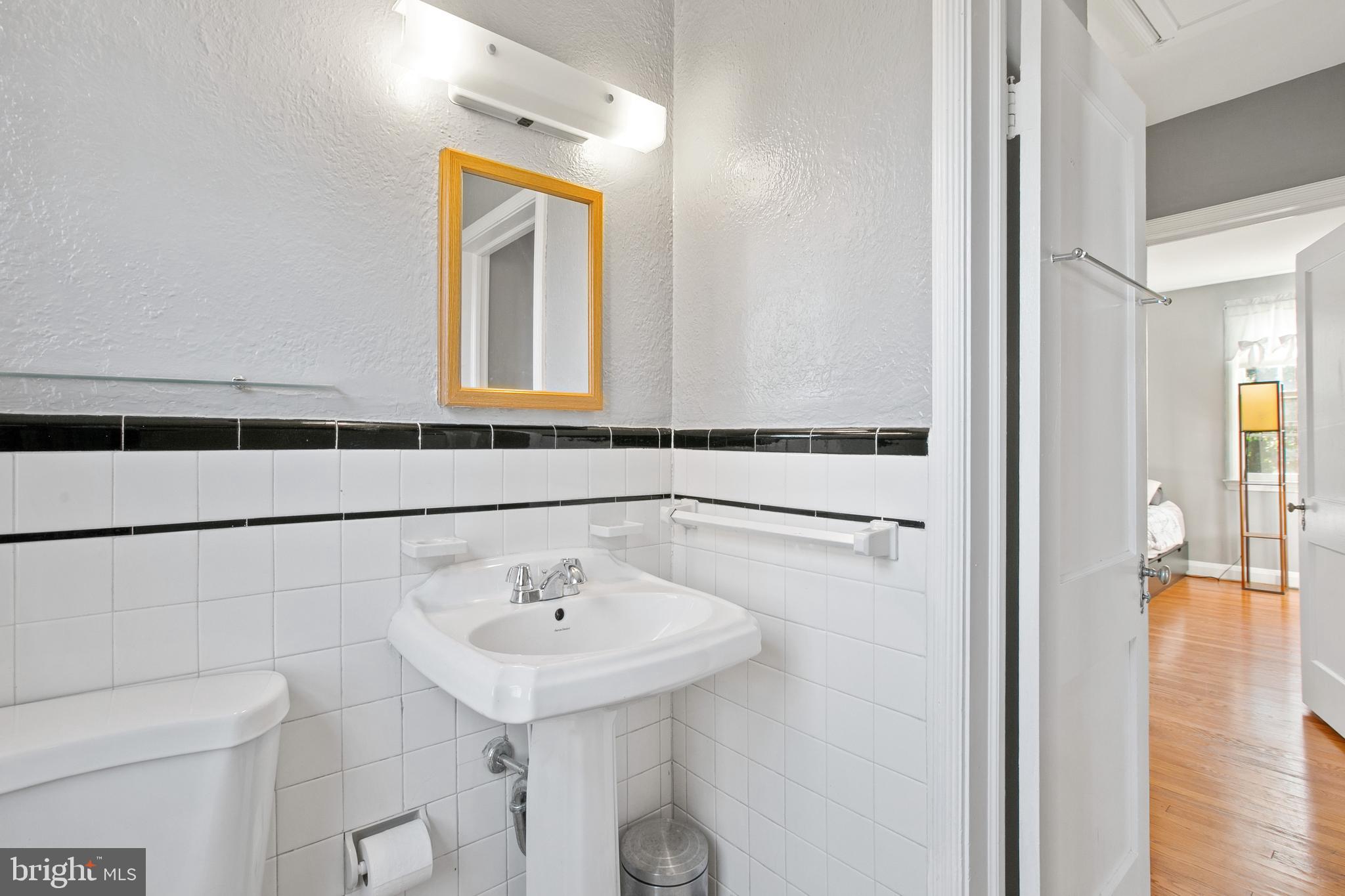 1202 Southview Road Baltimore, MD 21218 - Photo 30 of 40 Gallery Image 30