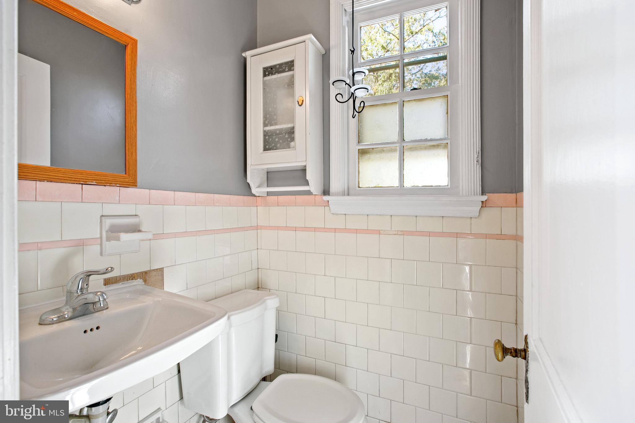 1202 Southview Road Baltimore, MD 21218 - Photo 34 of 40 Gallery Image 34